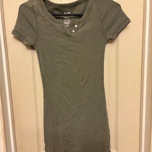 SO Women's Short Sleeve Ribbed Top - Olive